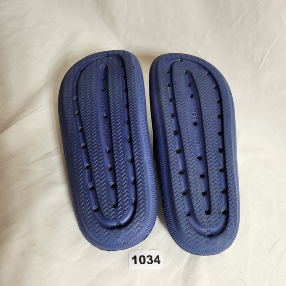 Weweya Men's 7 1/2 Womens 9-10 cloud Pillow Blue Sandals Size 40-41 - Picture 5 of 5